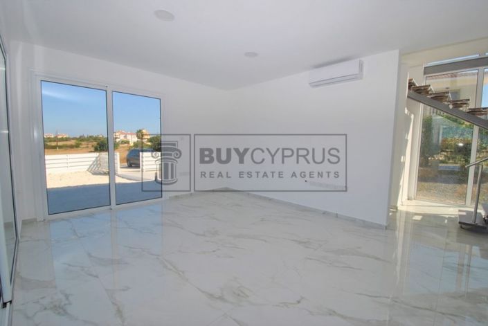 Image No.12-Villa de 3 chambres à vendre à Sea Caves