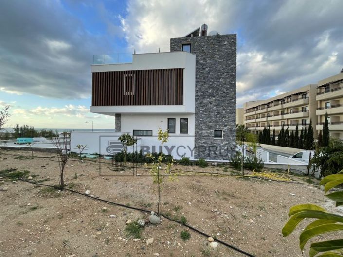 Image No.37-Villa de 4 chambres à vendre à Kissonerga