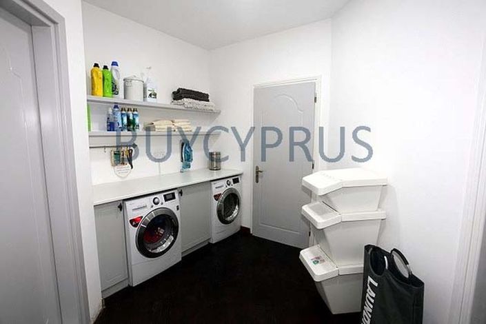 Image No.33-7 Bed Villa for sale