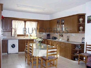 4 Bedroom Villa with Sea Views and 12 x 6 Pool
