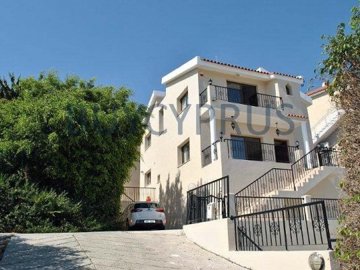 4 Bedroom Villa with Sea Views and 12 x 6 Pool