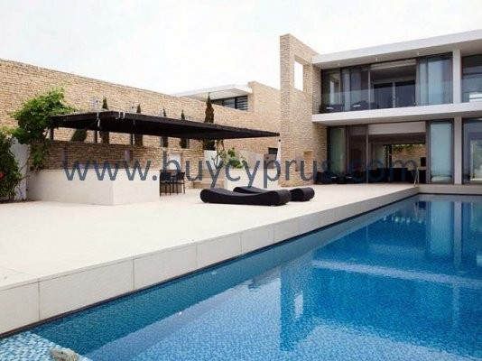 Image No.8-5 Bed Villa for sale