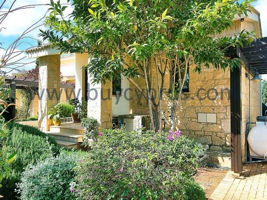 Image No.19-3 Bed Villa for sale