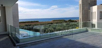 Detached Villa For Sale  in  Yeroskipou