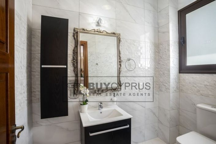 Image No.23-5 Bed Villa for sale