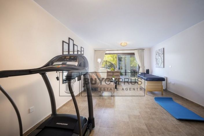 Image No.8-5 Bed Villa for sale