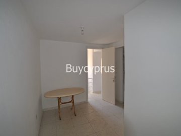 FREEHOLD SHOP/RESTAURANT FOR SALE IN KATO PAFOS 