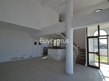 FREEHOLD SHOP/RESTAURANT FOR SALE IN KATO PAFOS 