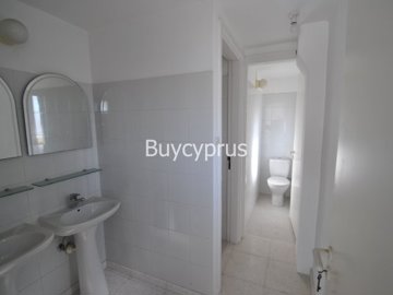 FREEHOLD SHOP/RESTAURANT FOR SALE IN KATO PAFOS 