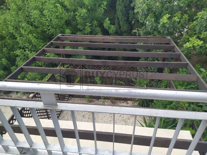 Image No.17-2 Bed Townhouse for sale