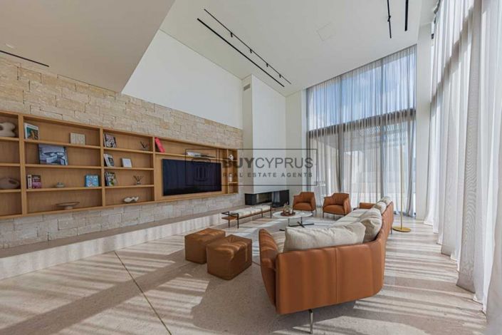 Image No.10-5 Bed Villa for sale