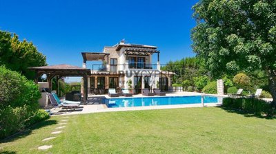 Detached Villa For Sale  in  Aphrodite Hills