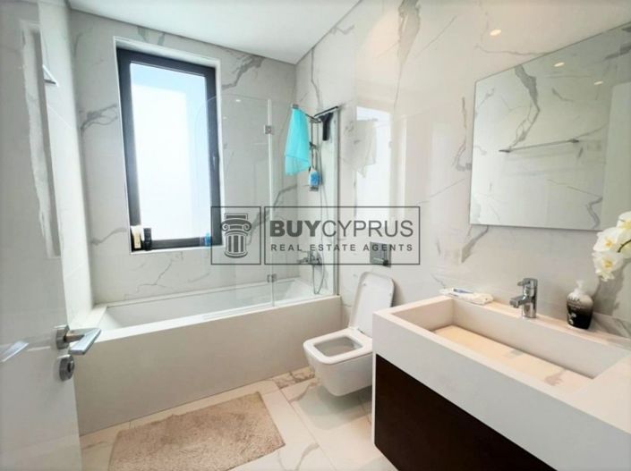 Image No.18-3 Bed Villa for sale