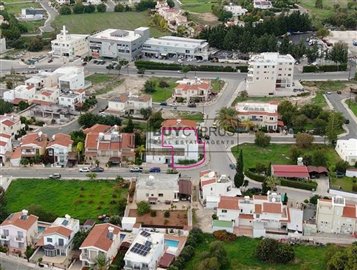 Semi Detached Villa For Sale  in  Anavargos