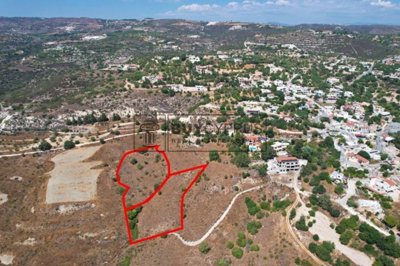 Residential Land  For Sale  in  Armou