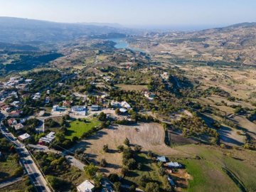 Residential Land  For Sale  in  Simou