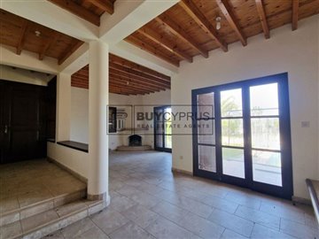Detached Villa For Sale  in  Nea Dimmata