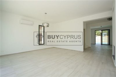Town House For Sale  in  Mesoyi