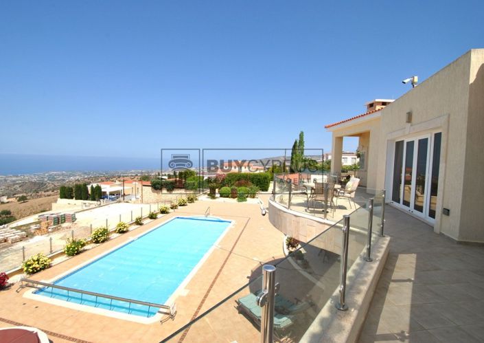 Image No.4-Villa de 5 chambres à vendre à Akoursos