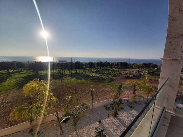 Image No.2-4 Bed Villa for sale