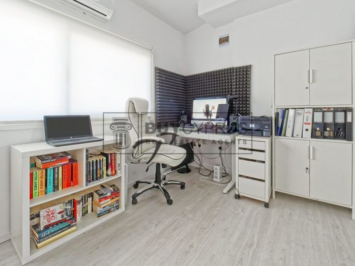 Image No.24-4 Bed Villa for sale