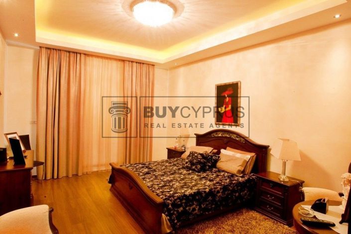 Image No.25-7 Bed Villa for sale