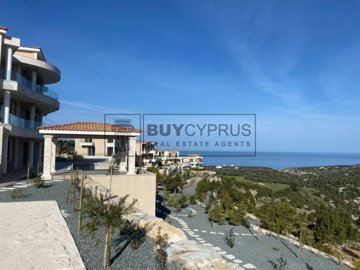 Detached Villa For Sale  in  St.George - Sea Caves