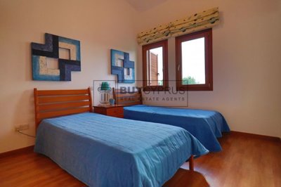 Town House For Sale  in  Aphrodite Hills
