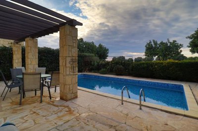 Town House For Sale  in  Aphrodite Hills