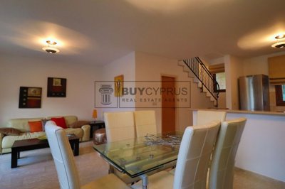 Town House For Sale  in  Aphrodite Hills