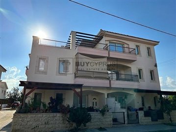 Apartment For Sale  in  Anavargos