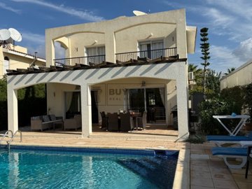 Detached Villa For Sale  in  Coral Bay