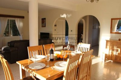 Detached Villa For Sale  in  Coral Bay