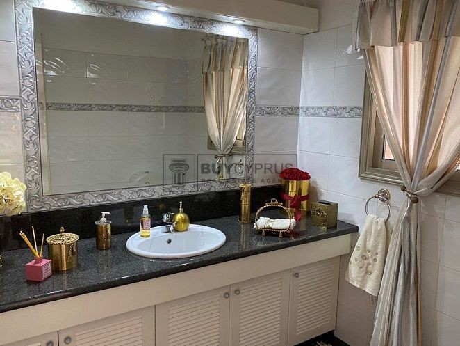 Image No.14-6 Bed Villa for sale