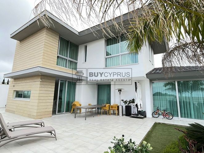 Image No.2-Villa de 5 chambres à vendre à Anavargos