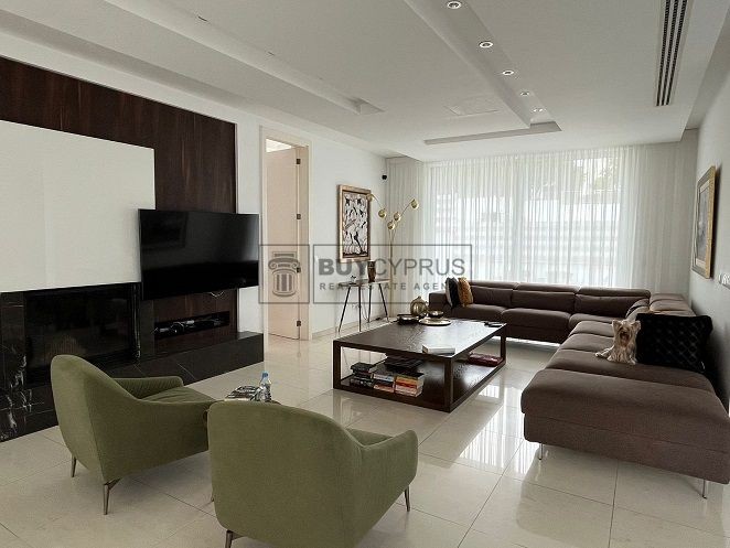 Image No.3-Villa de 5 chambres à vendre à Anavargos