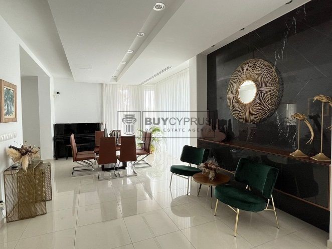 Image No.6-Villa de 5 chambres à vendre à Anavargos