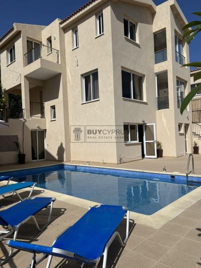 Image No.1-6 Bed Villa for sale