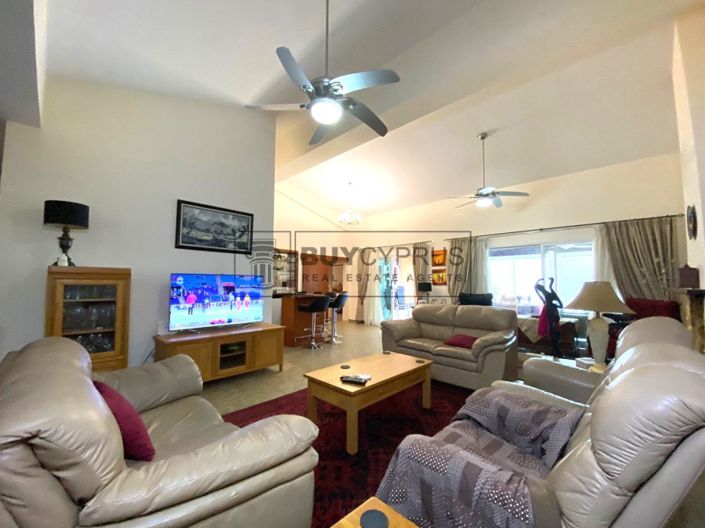 Image No.10-Villa de 3 chambres à vendre à Peyia