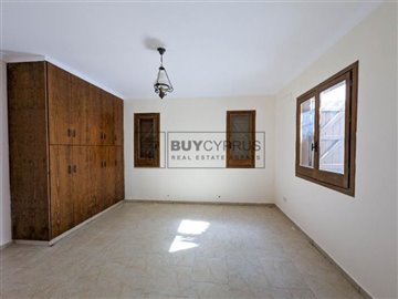 Detached Villa For Sale  in  Lysos