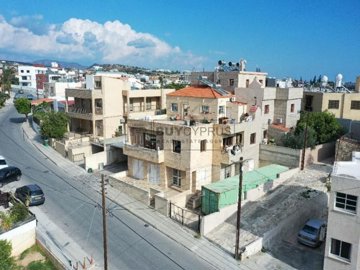 Building For Sale  in  Agios Athanasios