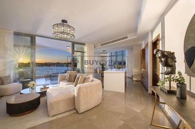 Apartment For Sale  in  Limassol Marina