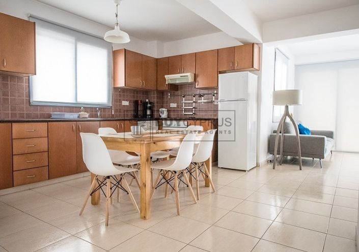 Image No.11-29 Bed Commercial for sale