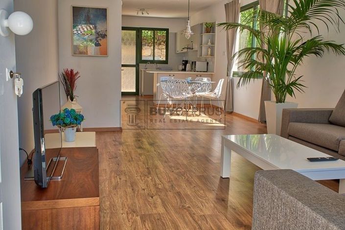 Image No.32-29 Bed Commercial for sale