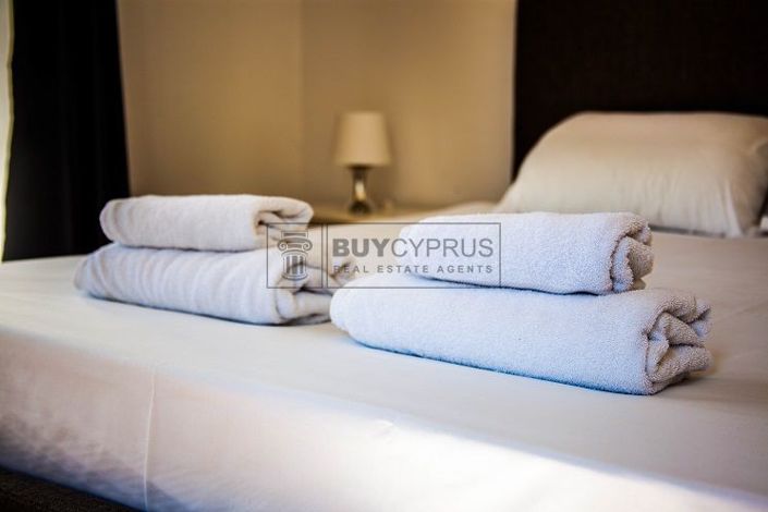 Image No.36-29 Bed Commercial for sale