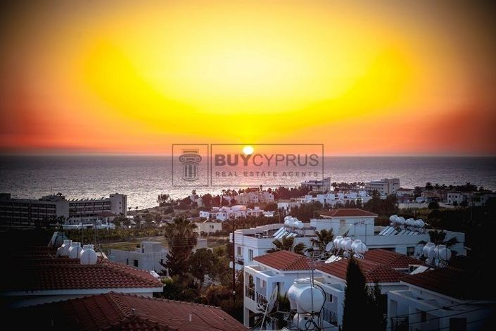 Image No.4-29 Bed Commercial for sale