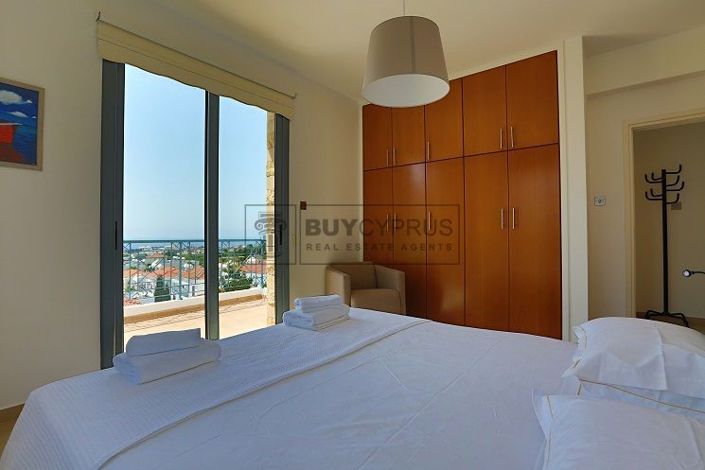 Image No.40-29 Bed Commercial for sale