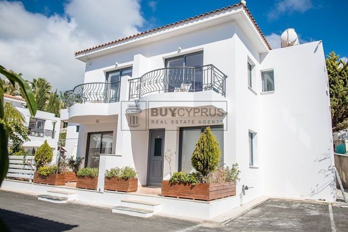 Image No.8-29 Bed Commercial for sale