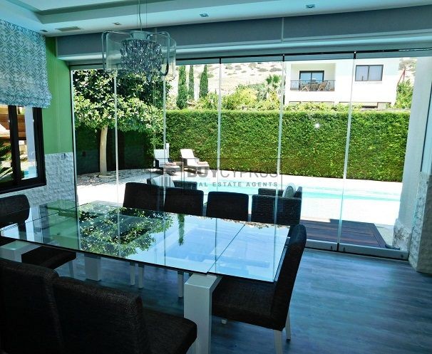 Image No.20-3 Bed Villa for sale