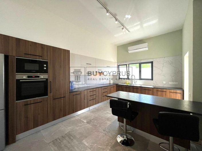 Image No.12-4 Bed Villa for sale